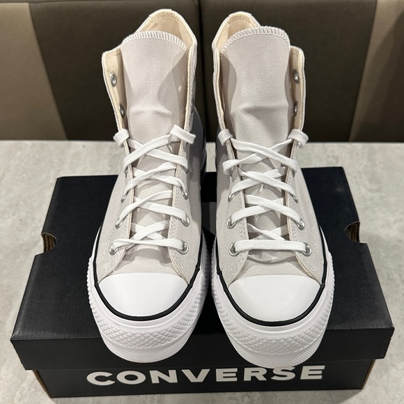 High-top Platform Converse - Picture 3 of 5